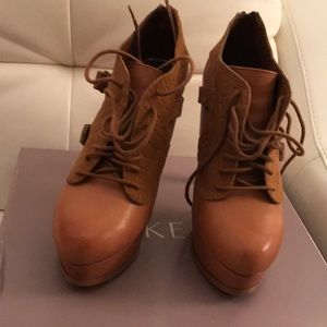 Light rust colored shoe booties